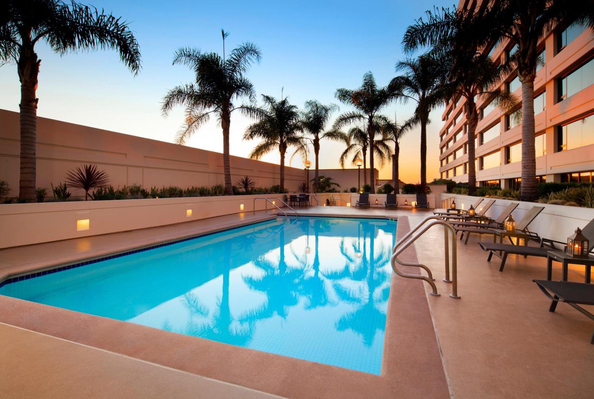 The Westin Los Angeles Airport Bagian luar foto