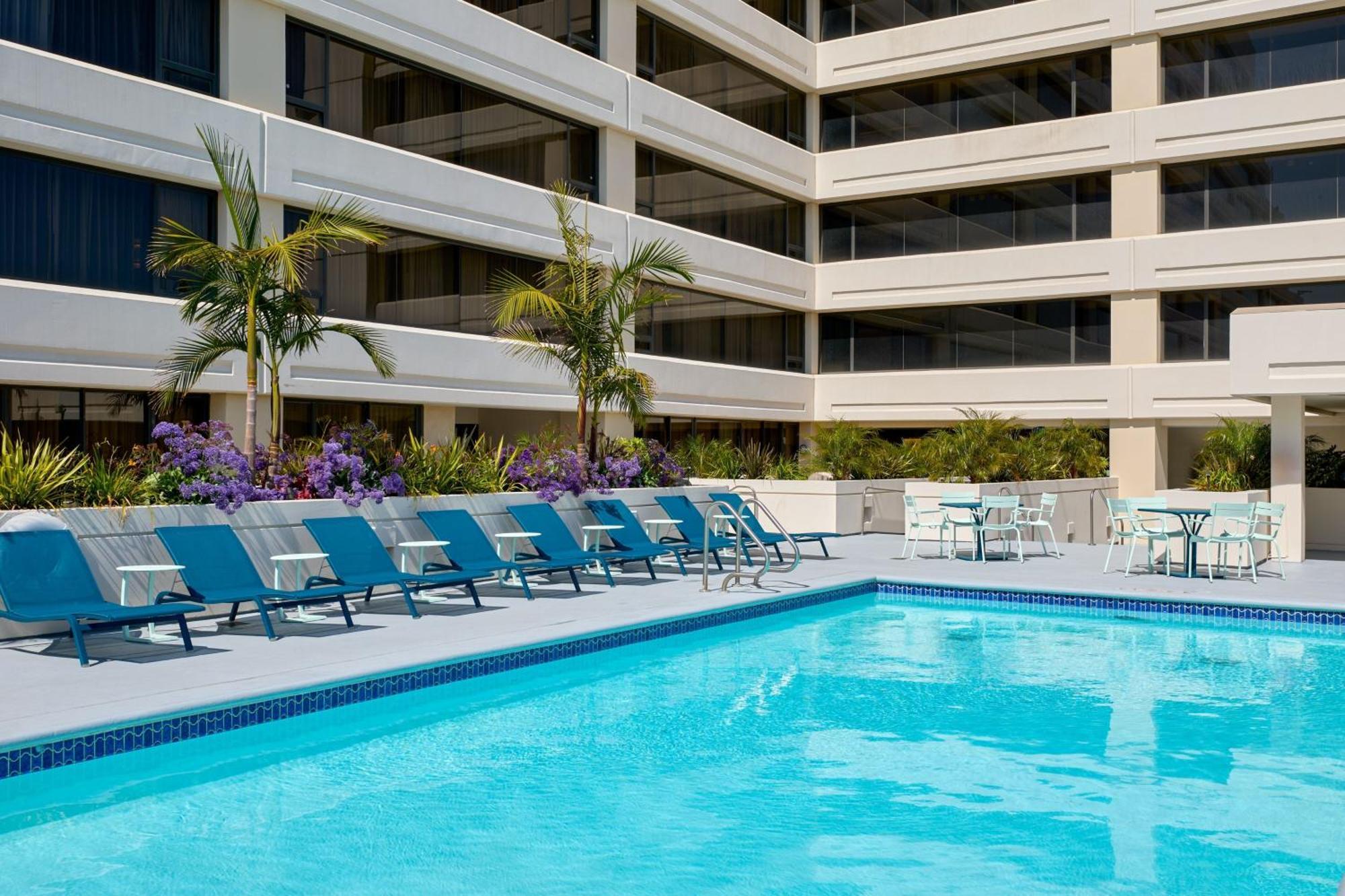 The Westin Los Angeles Airport Bagian luar foto